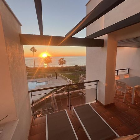 Sunrise Beach Front - Casares Del Mar Exteriör bild