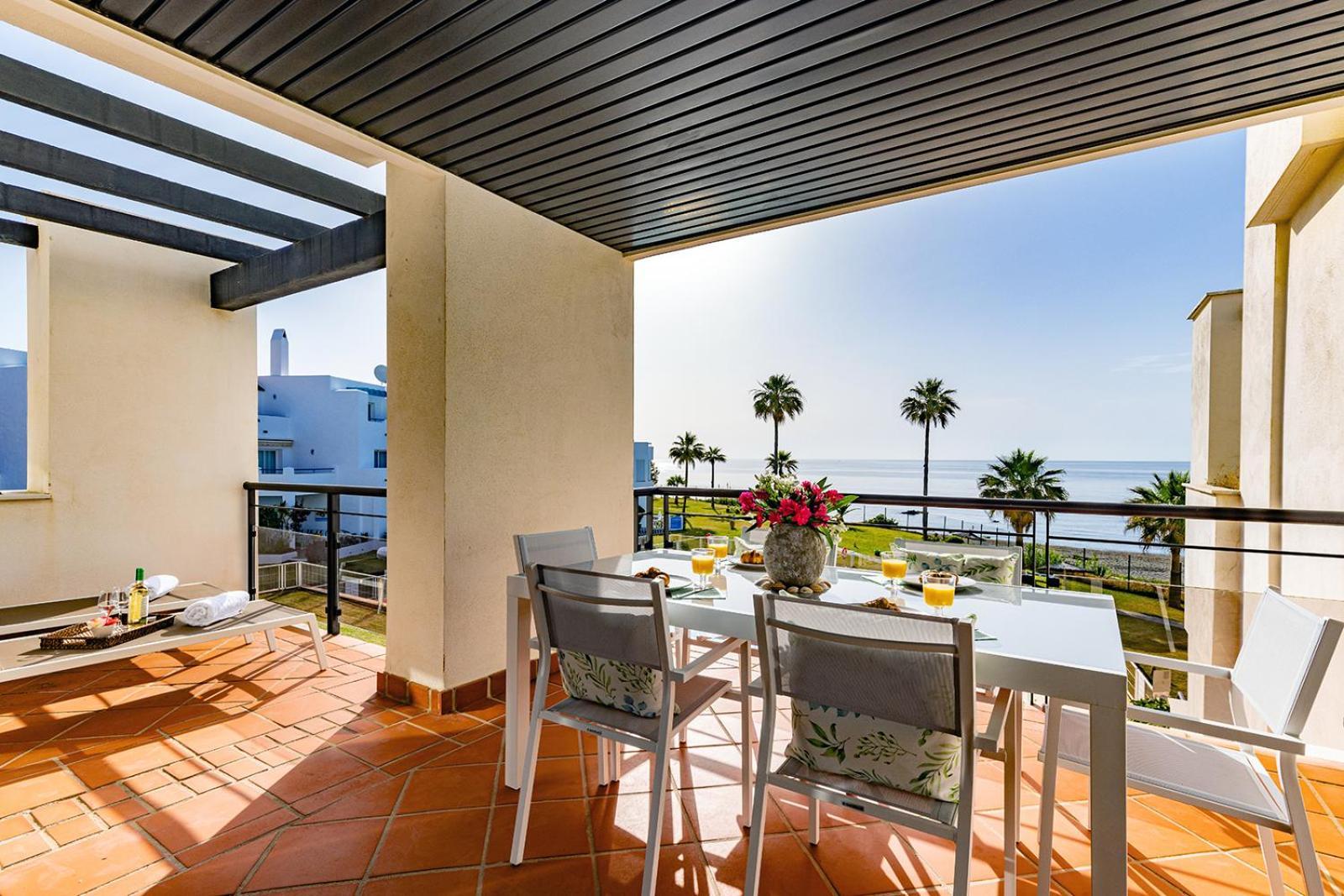 Sunrise Beach Front - Casares Del Mar Exteriör bild